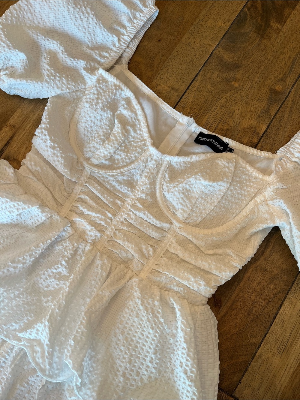 White Puff-Sleeve Tiered Mini Dress size 2 - Picture 3 of 13